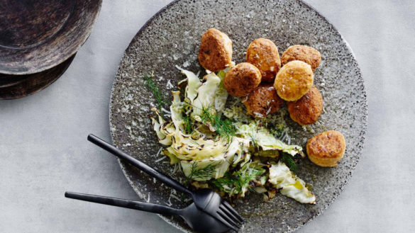 croquettes de cabillaud aux pois chiches et chou grillé